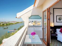 ランタナ リバーサイド ホイアン ホテル 写真