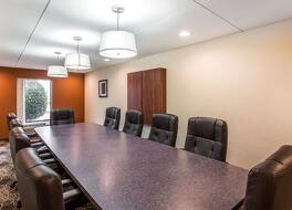 コンフォート イン & スイーツ クックヴィル 写真