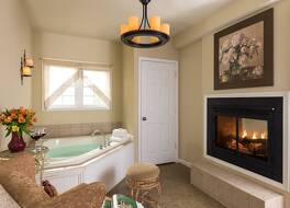 ザ イエロー ハウス オン プロット クリーク ロード