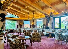 ベルグホテル チロル