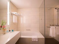 ノボテル アブダビ アル ブスタン ホテル 写真