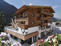 ホテル ポスト カップル 写真