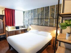 イビス トゥール サントル ジロドー 写真