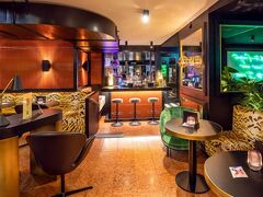 セントラル プラザ 写真