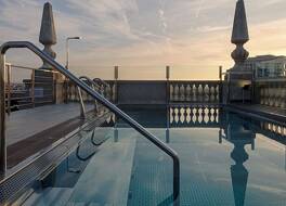 エル アベニーダ パラセ 写真