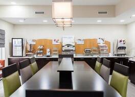 ホリデイ イン エクスプレス & スイーツ スウィートウォーター by IHG 写真