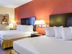 クオリティ イン & スイーツ オークウッド ビレッジ - クリーブランド サウス 写真