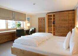 ホテル ガルニ ムッスメ 写真