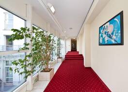 ガーナー ホテル デュッセルドルフ メイン ステーション バイ IHG 写真