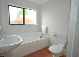 チューダー ロッジ モーテル 写真