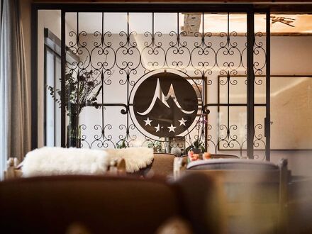 ホテル ガルニ ムッスメ 写真