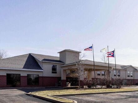 クオリティ イン & スイーツ オークウッド ビレッジ - クリーブランド サウス 写真