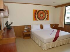 アウトドア イン カタ ホテル 写真