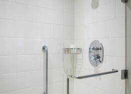 ルネッサンス ローリー ノース ヒルズ ホテル 写真