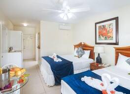 Bay Gardens Inn 写真