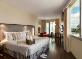 NH リヨン エアポート 写真