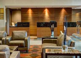 ラディソン ホテル&スイーツ フォート マクマレー 写真