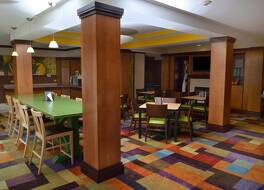 フェアフィールド イン & スイート マリオット エフィンガム 写真