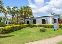 ティン キャン ベイズ スリーピー ラグーン モーテル 写真