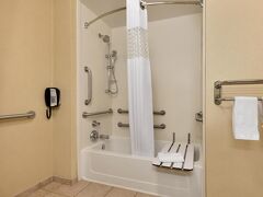 ハンプトン イン&スイーツ マーワー 写真