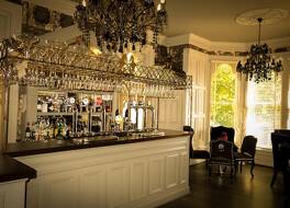 ブロックリー ホール 写真