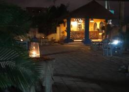 アクラ ロイヤル キャッスル アパートメンツ & スイーツ 写真