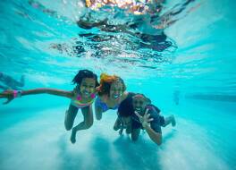 グレート ウルフ ロッジ ウィリアムズバーグ VA 写真