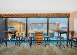 トラベロッジ バイ ウィンダム スピアフィッシュ 写真