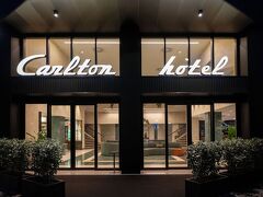 ホテル カールトン 写真