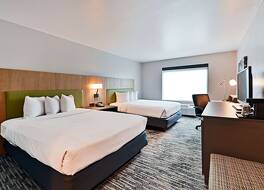 カントリー イン & スイーツ バイ ラディソン ブルーミントン ノーマル エアポート イリノイ 写真