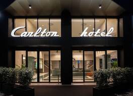 ホテル カールトン 写真