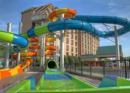 カントリー カスケーズ ウォーターパーク リゾート