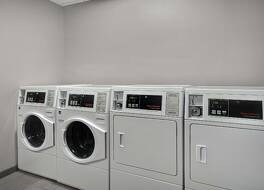 カントリー イン&スイーツ バイ ラディソン シンシナティ エアポート