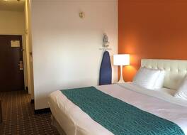 ハワード ジョンソン バイ ウィンダム エアポート 写真