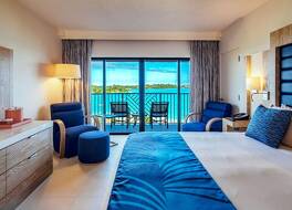 グロット ベイ ビーチ リゾート 写真