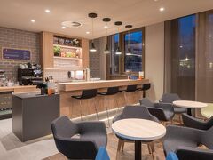 ホリデイ イン エクスプレス アンド スイーツ ポツダム バイ IHG 写真