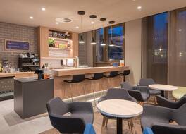 ホリデイ イン エクスプレス アンド スイーツ ポツダム バイ IHG