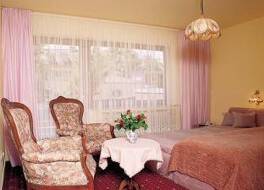 ホテル カタリーナ ガルニ 写真