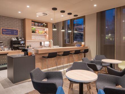 ホリデイ イン エクスプレス アンド スイーツ ポツダム バイ IHG 写真