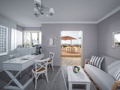 ノトス ハイツ ホテル & スイーツ 写真