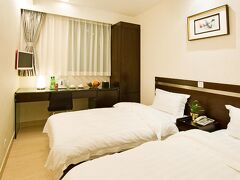 ポップ イン モンコック 写真