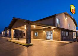 スーパー 8 バイ ウィンダム ラントゥール