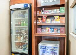 コンフォート スイーツ エルクハート ノース 写真