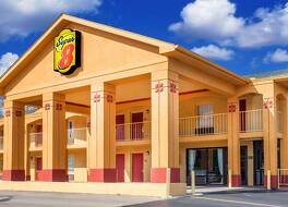 スーパー 8 バイ ウィンダム ナッシュビル ウエスト