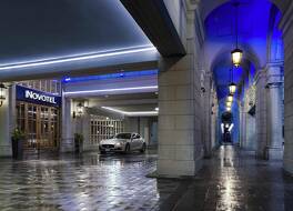 The Novotel Toronto Center Hotel 写真