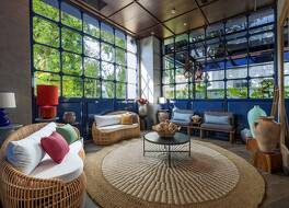 アシュリー トゥグ タニ メンテング 写真