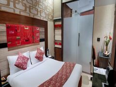 アマール ヤトリ ニワス 写真