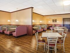 ラマダ バイ ウィンダム ウィズビル 写真