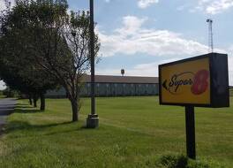 スーパー 8 バイ ウィンダム デ カルブ イリノイ 写真