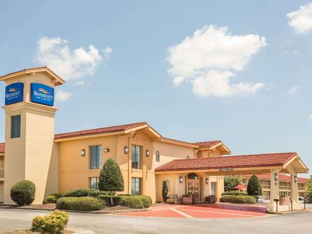 ベイモント バイ ウィンダム グリーンビル ウッドラフ ロード 写真